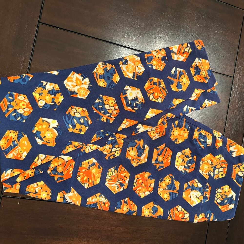 Geometric Pattern Lularoe Leggings Size OS